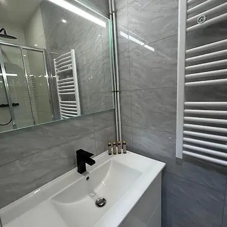 Stylish And Chic Apartment Parijs Buitenkant foto